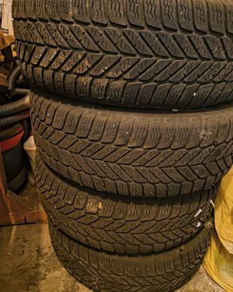 n.4 pneumatici con cerchioni 185/65 R14 86T