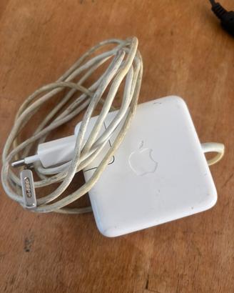Alimentatore megsafe apple