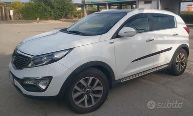 Kia Sportage anno 2014. Serie class full optionals