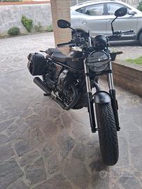 Moto Guzzi V9 Bobber 850 (2023) - 2.770 km + Borse
