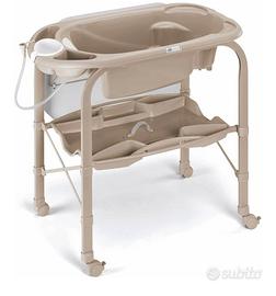 fasciatoio con vaschetta per bagnetto