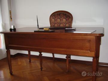 Scrivania professionale