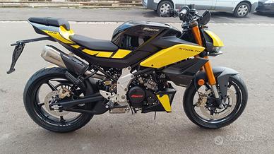 Fantic Stealth 125 giallo 4T