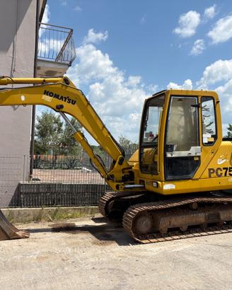 Miniescavatore Komatsu PC75