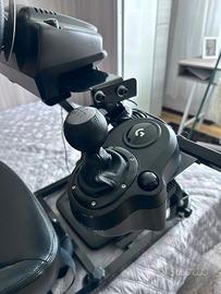 simulatore di guida(Logitech g29)