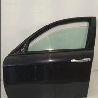 Fiancata sx e cofano posteriore alfa 147 2°serie