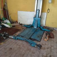 Ponte Sollevatore per auto da officina