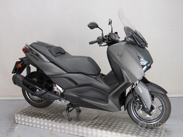 Yamaha X-Max 300 ABS TECH KAMO
