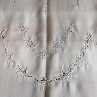 tende ricamate a mano in tombolo