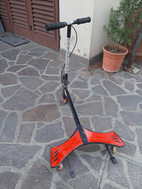 Monopattino tre ruote powerwing