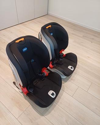 2 seggiolini Chicco youniverse gruppo 123