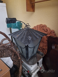 Lanterna in ferro e vetro da esterno