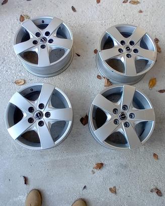 cerchi da 16 opel zafira