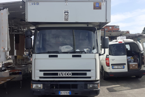 Autonegozio Iveco 100 Resti Extensive