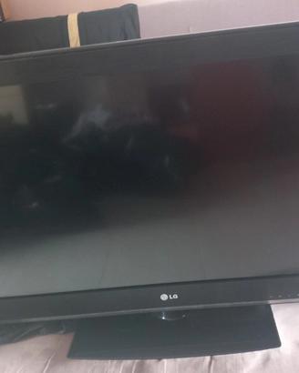 Televisore LG Ultra Piatto Full HD 1080p 32" LED