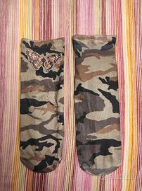 Calzini camouflage con farfalla glitter