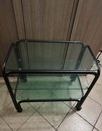 Carrello a tre ripiani di vetro
