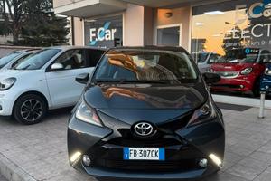 Toyota Aygo 1.0 VVT-i 69 CV 5 porte x-play NEOPATE