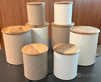 Barattoli latta coperchio legno
