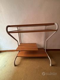 Scrivania porta computer