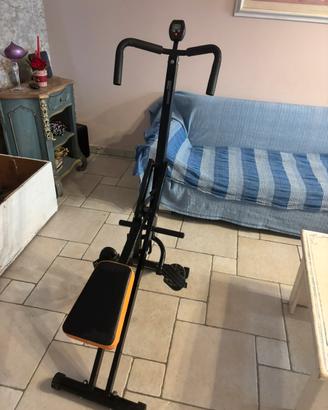 macchinario per addominali e gambe