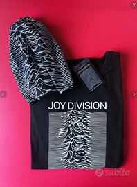 Set T-Shirt Joy Division XL + Cappellino cuffia