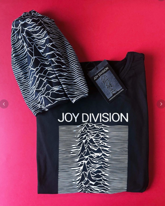 Set T-Shirt Joy Division XL + Cappellino cuffia