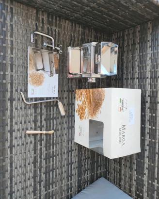 Macchina manuale macina cereali Marga Mulino