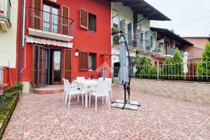 VILLA A SCHIERA A SAN SEBASTIANO DA PO