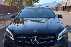 Mercedes-Benz GLA 180d business
