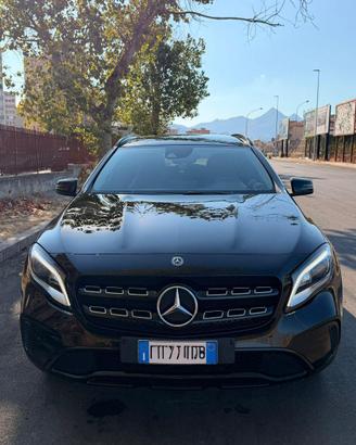 Mercedes-Benz GLA 180d business