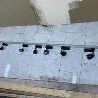 4 aste con 28 faretti