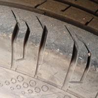 n6 gomme 205/75/16 Continental 
