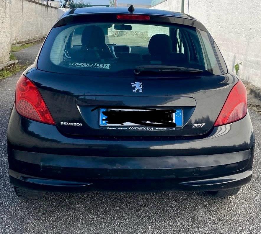 PEUGEOT 207