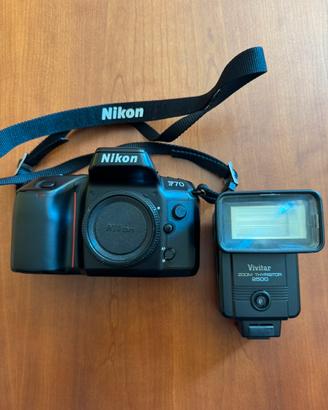 Nikon F70 + Flash analogica