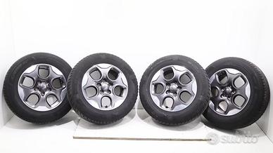 Cerchi in lega Jeep Renegade con gomme