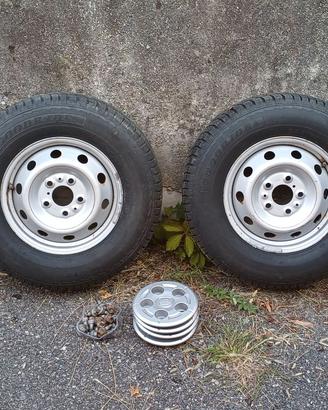 Gomme 225/75 R 16 C camper furgone ducato
