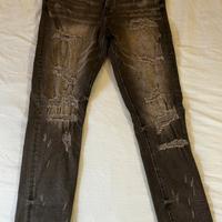 Jeans strappati Supply and Demand