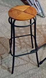 Sgabello , asta microfonica e leggio 