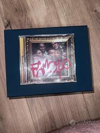  Famoso di Sfera Ebbasta - CD autografato.