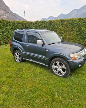  mitsubischi pajero 3.2 versione intense full