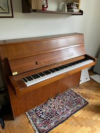 Pianoforte Verticale Rippen