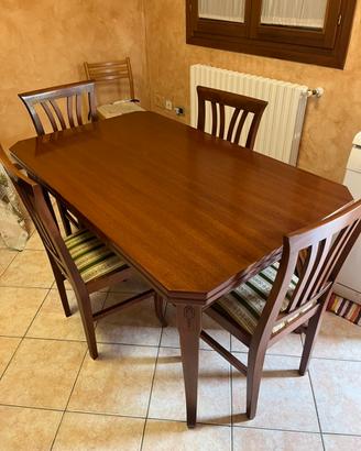 Tavolo in legno