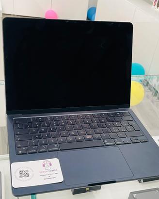 MacBook Air 13 2022 M2 13 pollici 8-1TB usato