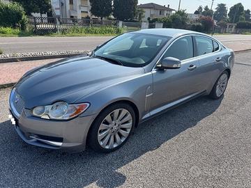 Jaguar XF 2.7D V6 Premium Luxury