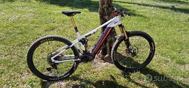 EMTB MONDRAKER DUSK SE