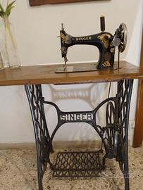 Macchina da cucire Singer prima metà del novecento
