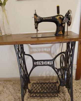 Macchina da cucire Singer prima metà del novecento