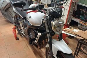 YAMAHA FZ6 S2
