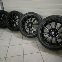 4 cerchi in lega da 18 350€ trattabile 
